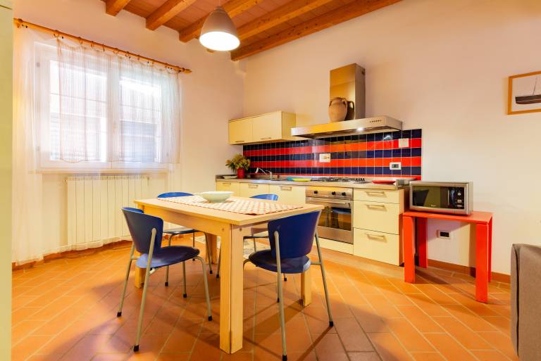 Fully equipped nice rental apartment with barbecue, patio & garden | Sea view | Beach nearby | Pets are welcome — photo 3