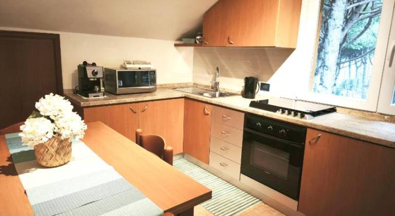 Apartment with 2 rooms for 5 persons — photo 2