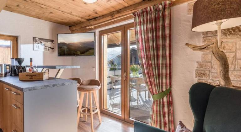 Chalet with 2 rooms for 5 persons — photo 2