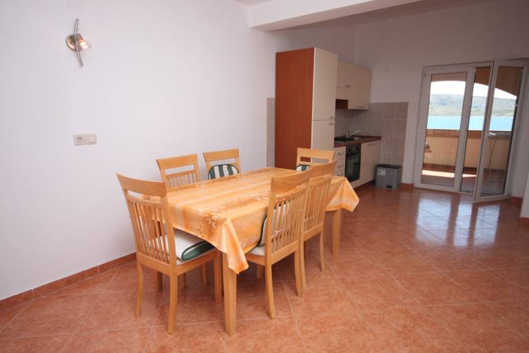 Lovely holiday apartment with grill, terrace & garden | Sea view | Pets allowed — photo 5