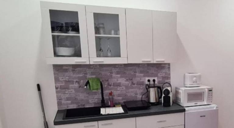 Rental apartment with jacuzzi — photo 4