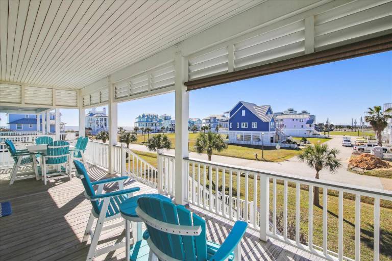 Spacious house with patio & grill | Beach nearby | Perfect for remote work | Pet-friendly — photo 5