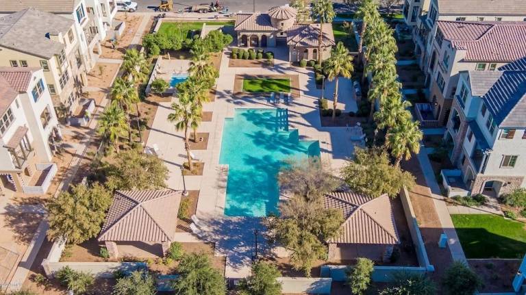 Condo  Higley Park