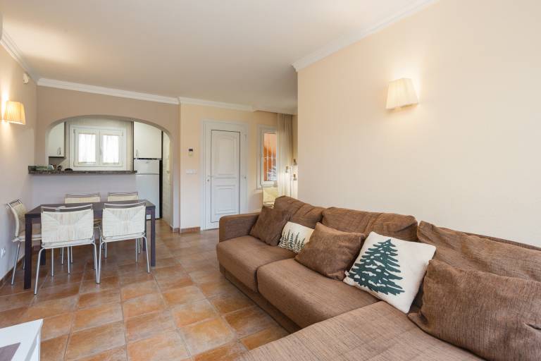 Children-friendly vacation home with garden, fast internet & pool | Beach view | Suitable for remote work | Pet-friendly — photo 3