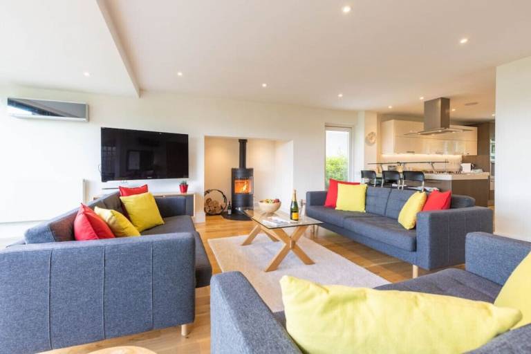 Villa Somerford Keynes