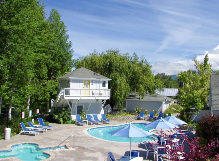 Resort  Talent