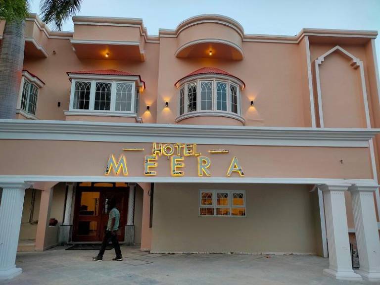 Hotel Meera