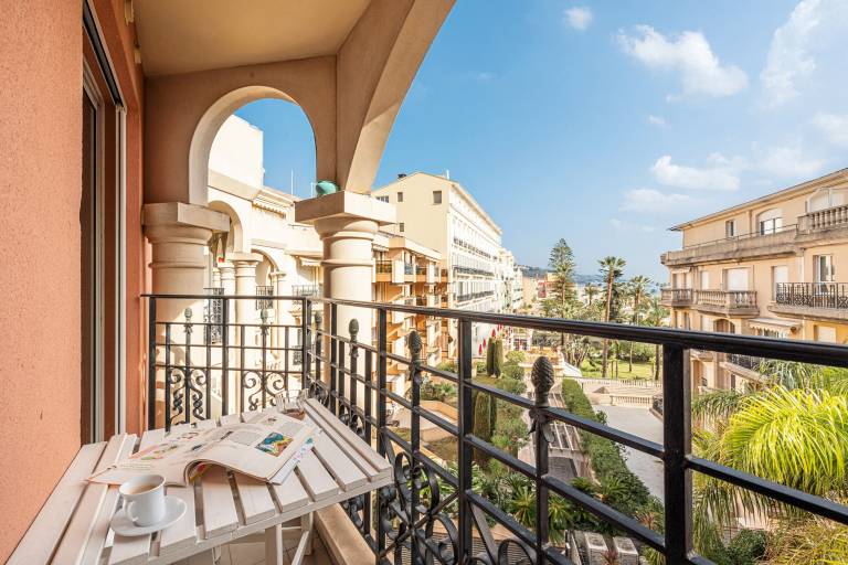 Rental apartment | Mountain view in Menton