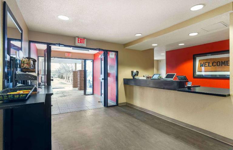 Extended Stay America Select Suites - Greenville - Airport — photo 2
