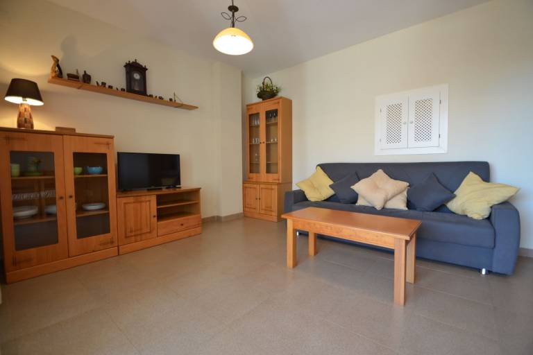 Apartment with terrace & pool — photo 4