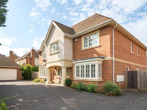 House Leatherhead