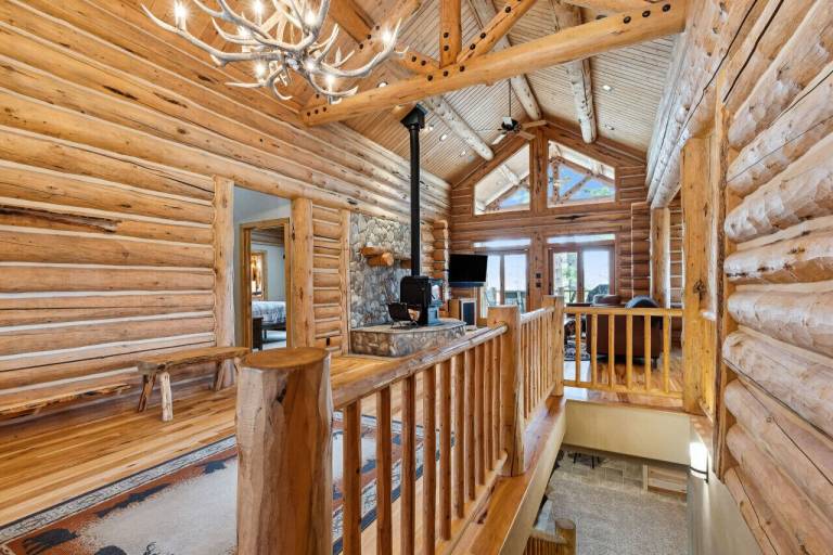 Cabin Victor