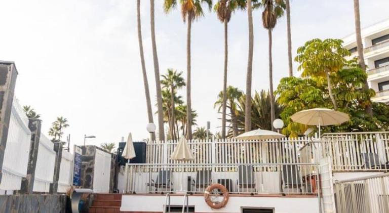 Serviced apartment with pool & terrace in San Bartolomé de Tirajana