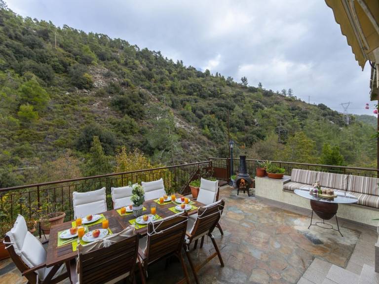 Villa Agros