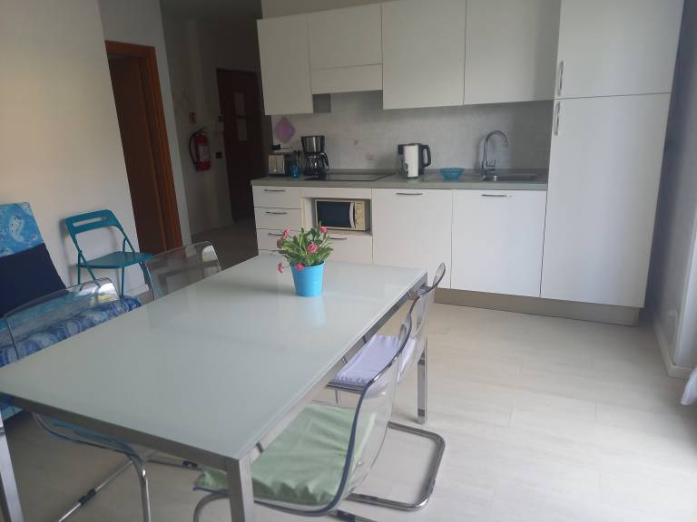 Apartment with 2 rooms for 5 persons — photo 2