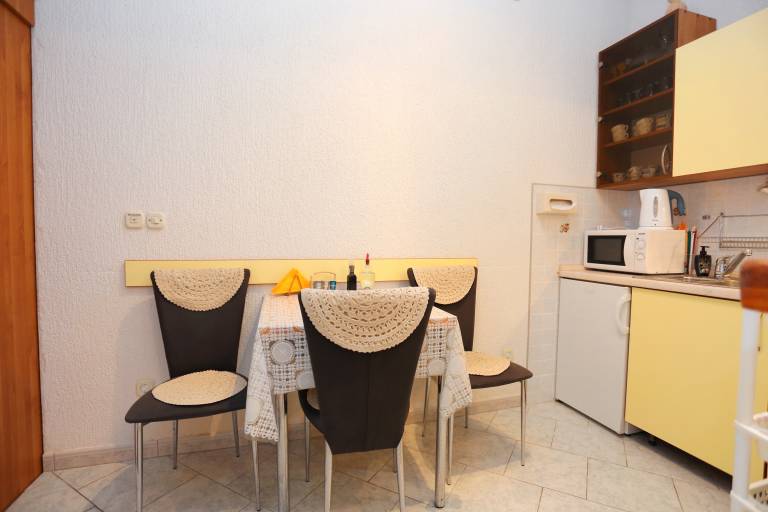 Three bedroom apartment with terrace and sea view Podgora, Makarska (A-16476-a) — photo 3