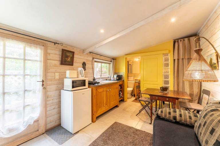 Lovely apartment with fast internet, BBQ & garden | Garden view | Pet-friendly — photo 5