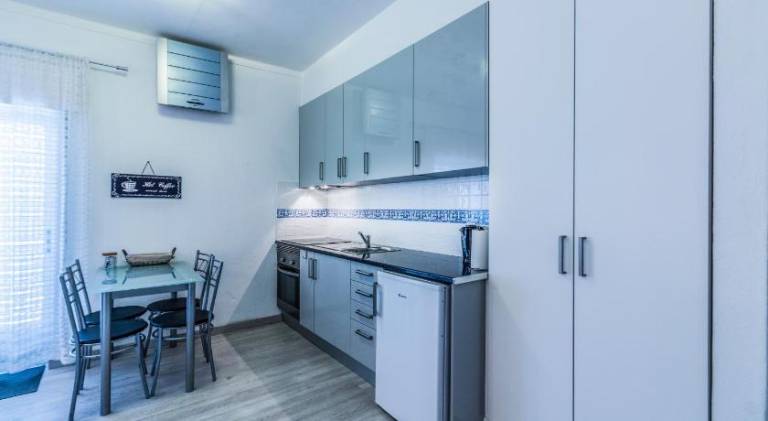 Rental apartment with patio | Perfect for remote work — photo 3