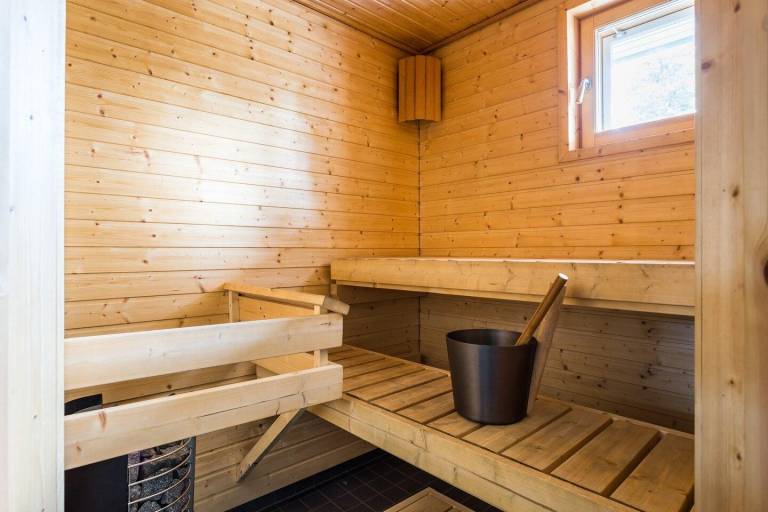 Holiday apartment with pool, yard & barbeque | Perfect for remote work — photo 5