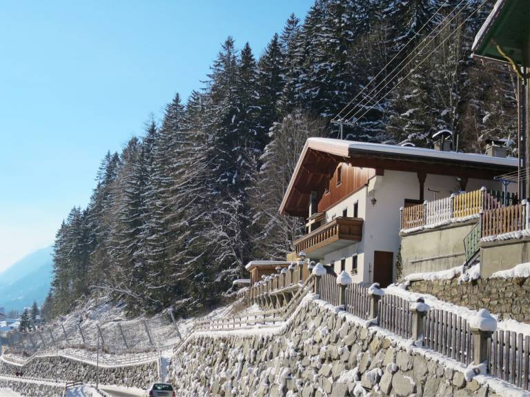 Ferienwohnung in Kappl, Bach für max. 6 Gäste