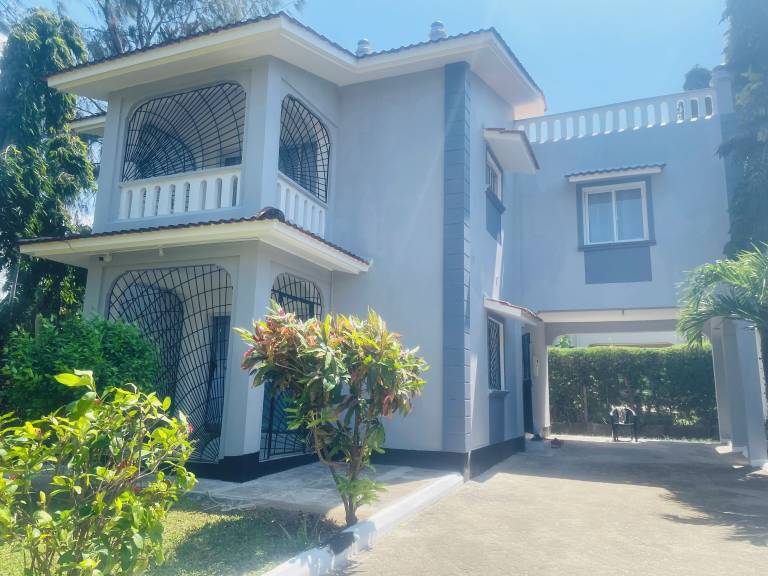 Willa  Mombasa