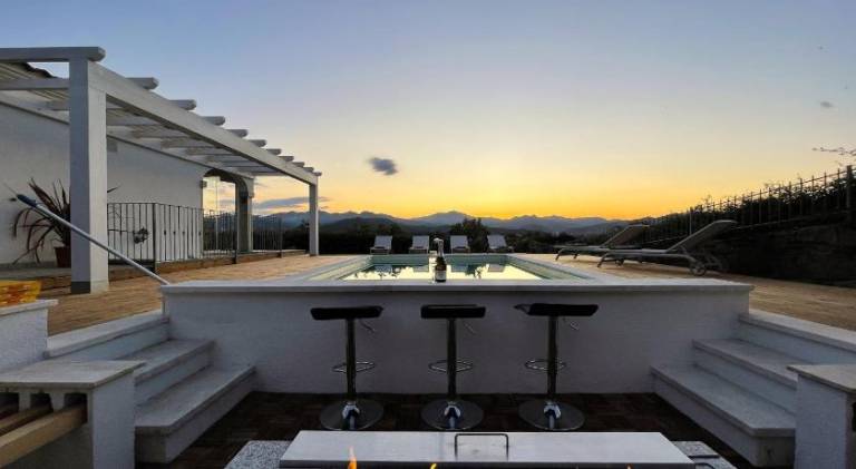 Villa Allegria, romantic luxury 300m from the beach, heated pool, firepit and sauna — photo 5