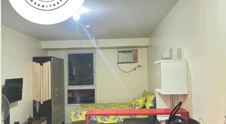 Apartment with pool — photo 5