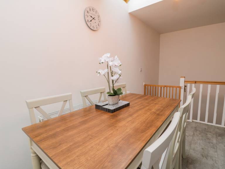 Fully equipped pleasant cottage with yard | Beach view | Dogs allowed — photo 5