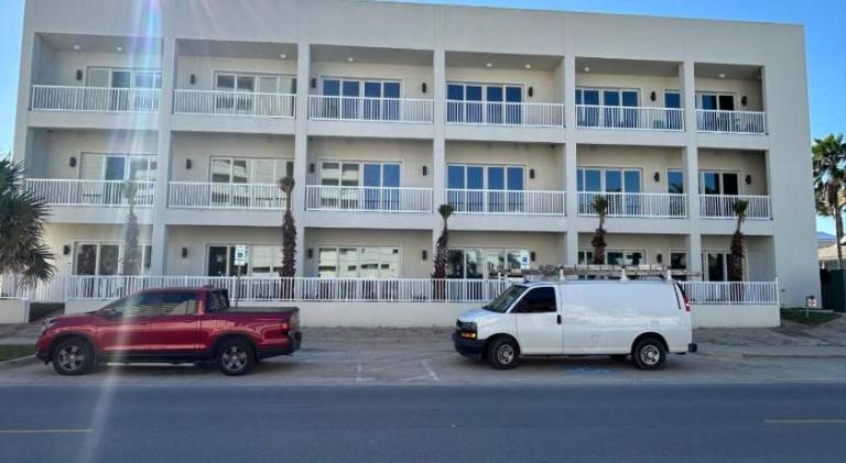 Fully equipped charming apartment with private pool & barbecue | Beach nearby | Pets are welcome — photo 2