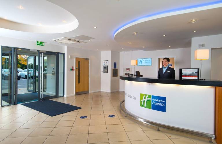 Holiday Inn Express Bedford By IHG — photo 4