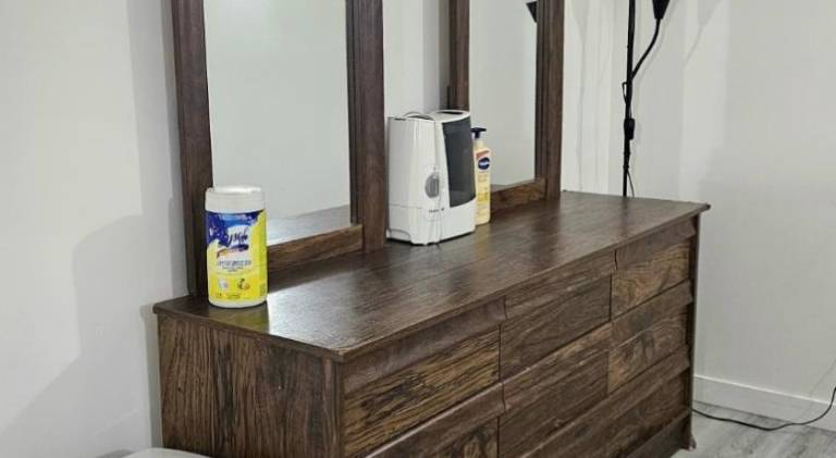 Bright and Cozy Room with Free Parking — photo 3