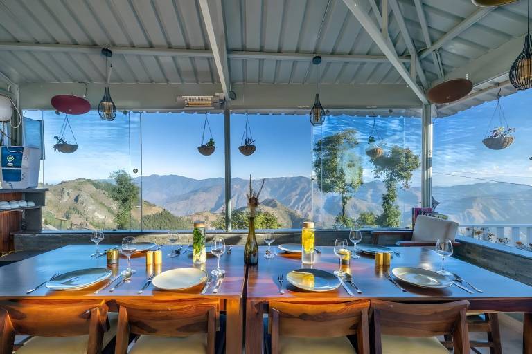 A Luxurious Mountain Bungalow with stunning views — photo 3