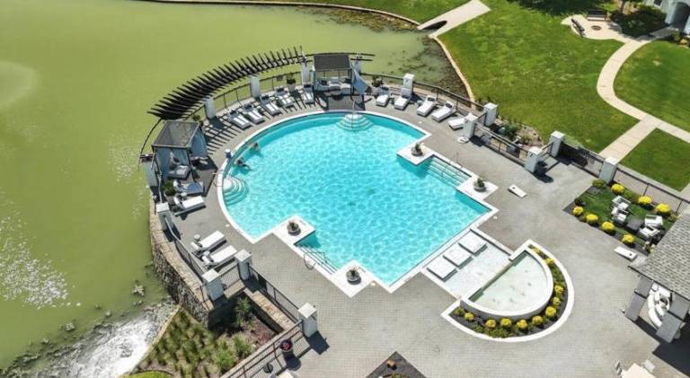 Beautiful rental apartment with pool | Suitable for remote work | Dogs allowed in Frisco, TX