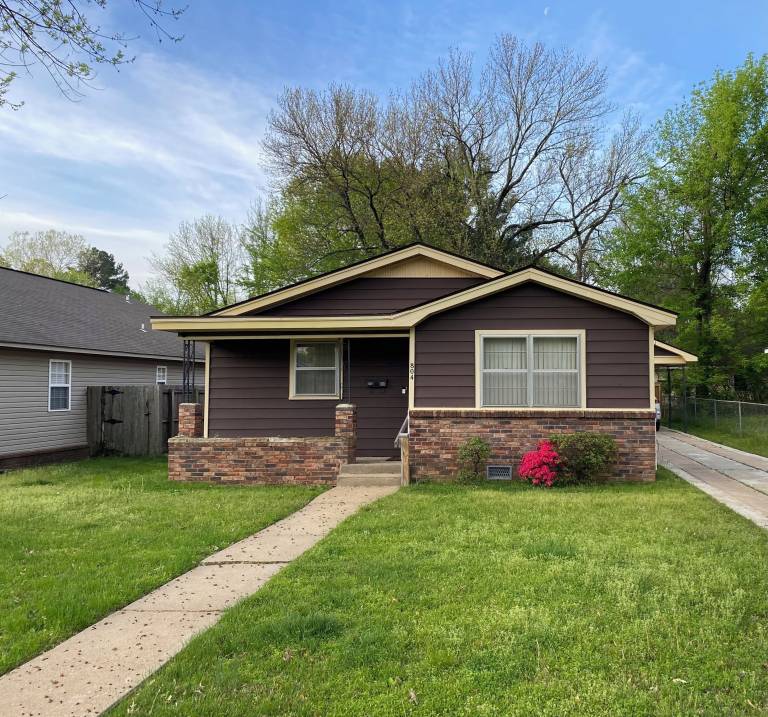 House  Russellville