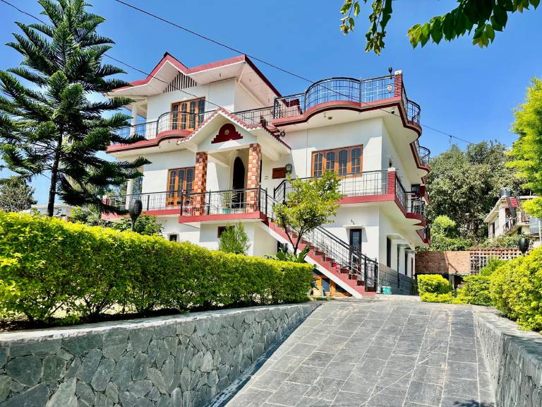 SnowBiscuit Villa