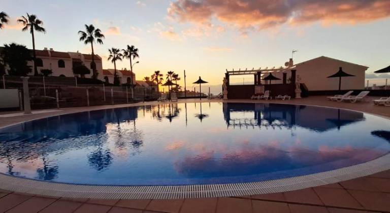 Apartment with pool in Adeje