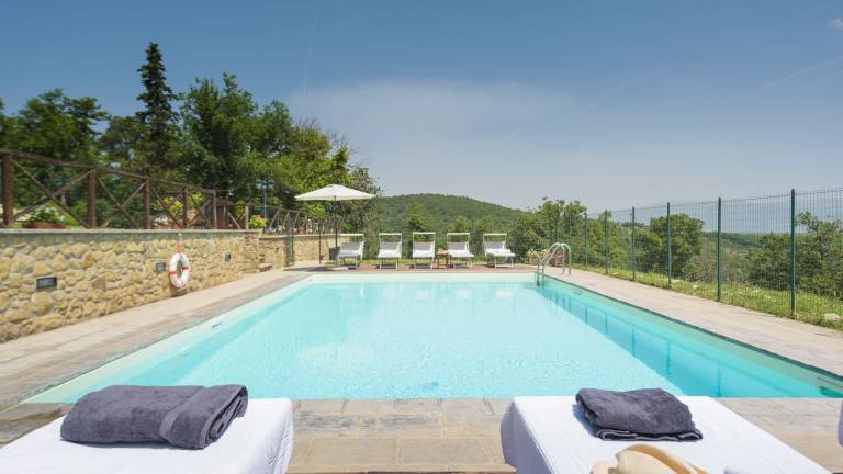 Fully equipped nice villa with terrace, yard & private pool | Suitable for remote work | Dogs allowed — photo 4