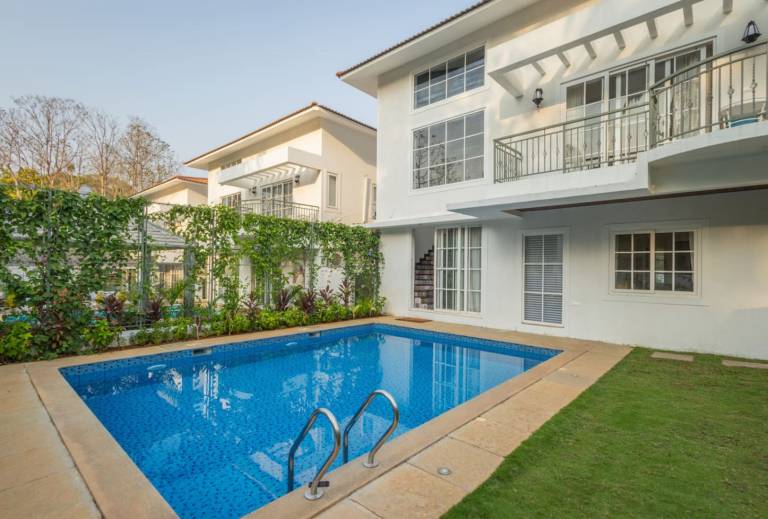 Casa Shikha 5BHK with Pool Steps from Thalassa