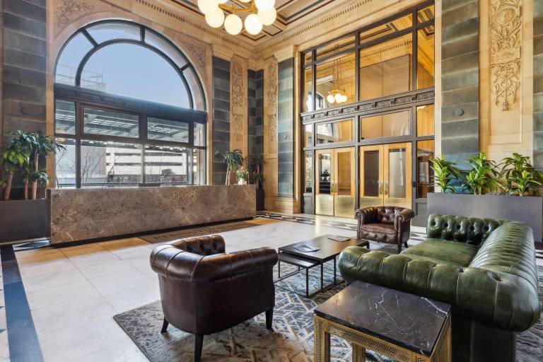 Placemakr Downtown Pittsburgh at The Pennsylvanian — photo 5