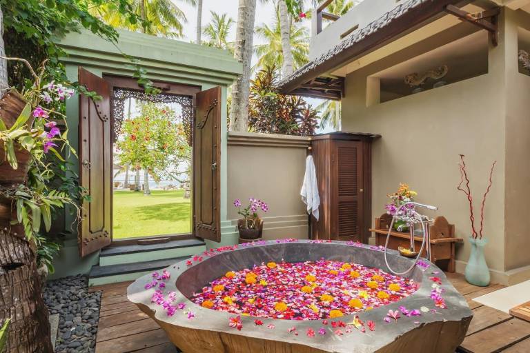 Beachfront Citakara Sari Villas — photo 5