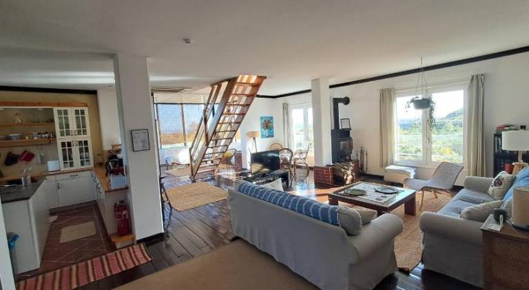 Fully equipped charming house with patio, grill & yard | Suitable for remote work | Pet-friendly — photo 2