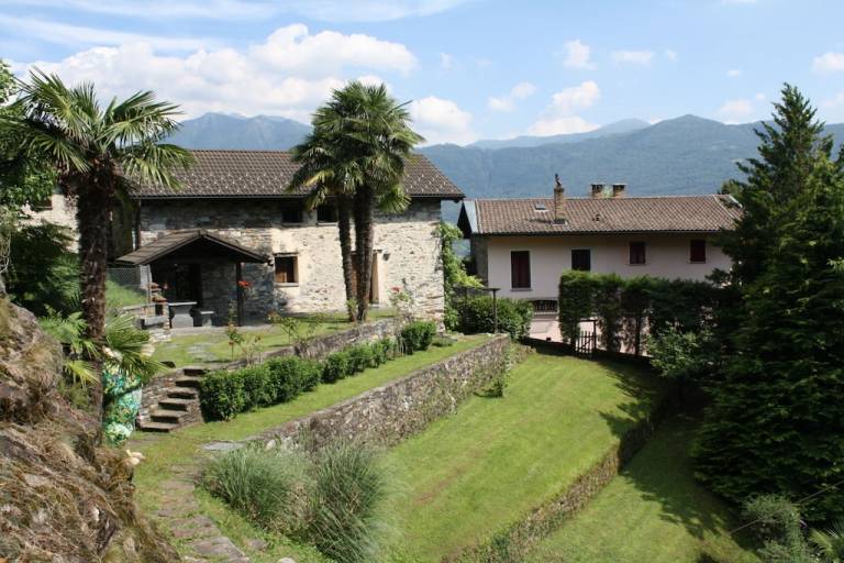 Ferienhaus in Gudo TI, Schweiz für max. 4 Personen Ferienhaus in Gudo TI, Schweiz für max. 4 Personen