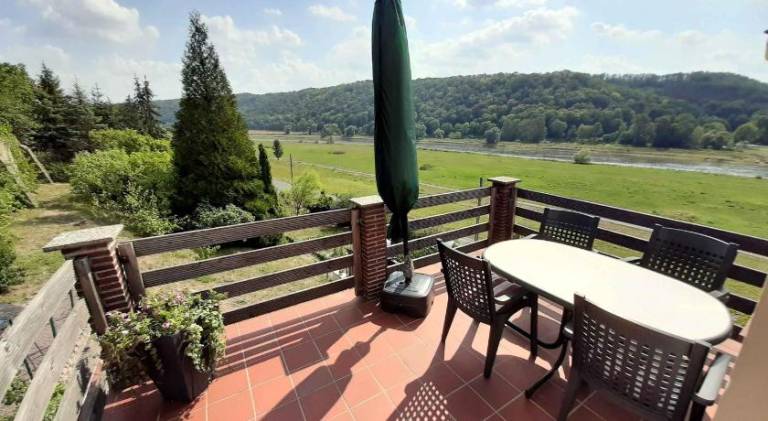Rental apartment with 2 rooms for 4 persons — photo 3