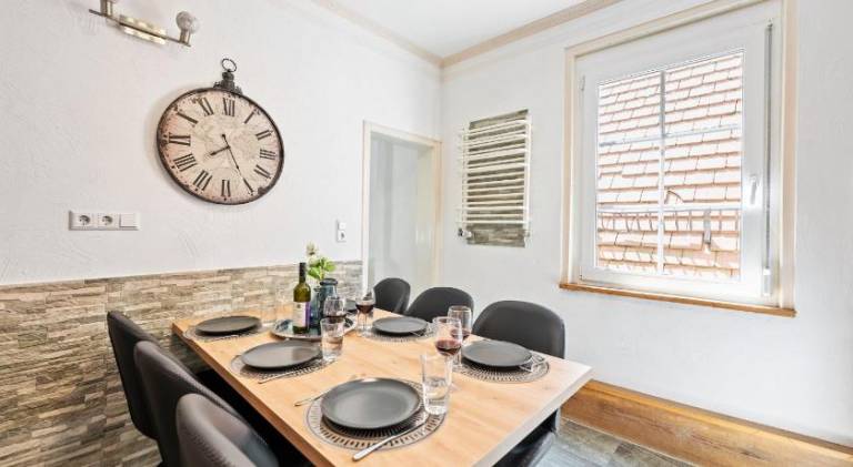Sali Homes - Schwabisch Hall Altstadt 70 — photo 4