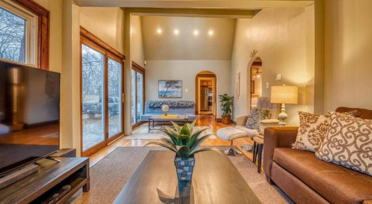 Secluded Fenced Cottage W Dune Top Hot Tub Near Hiking Dog Friendly — photo 2