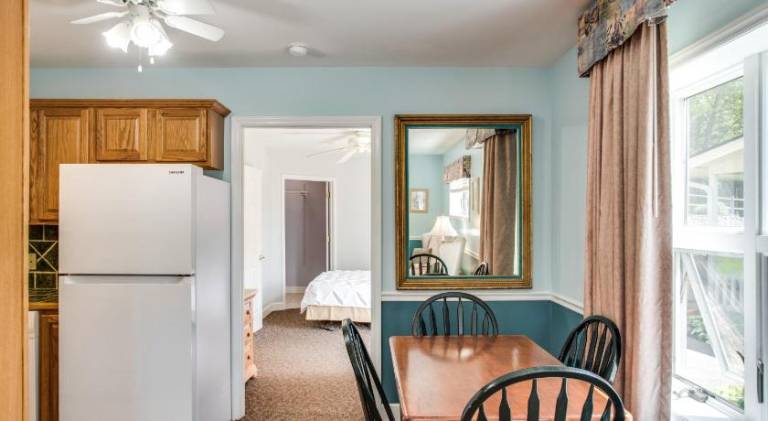 Boxwood Lodge Blowing Rock near Boone-University — photo 5