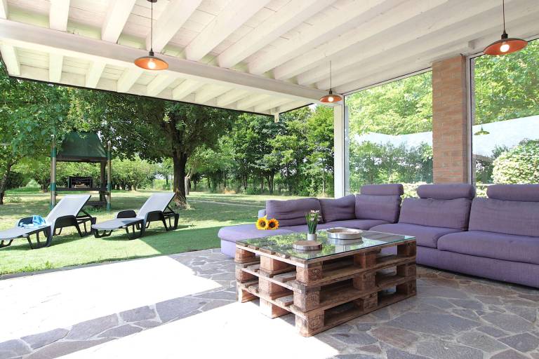 Rental with terrace, pool & yard — photo 2