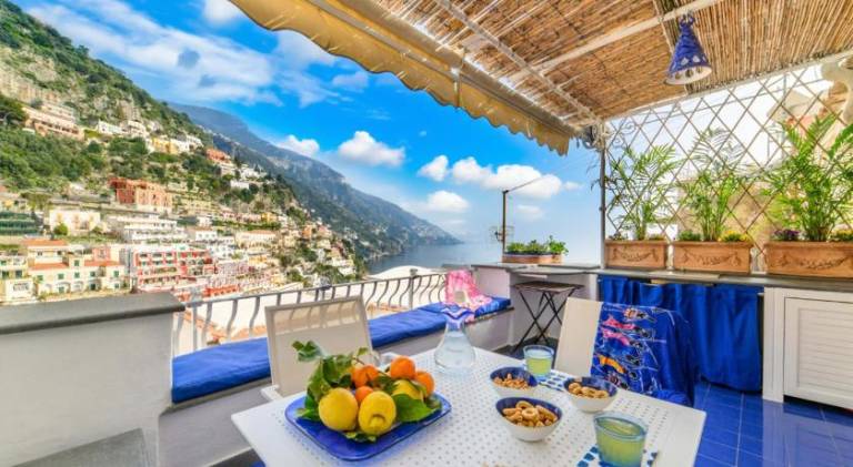 Holiday apartment with terrace — photo 3