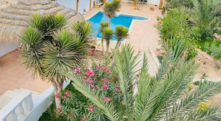 Villa with terrace, yard & grill | Perfect for remote work — photo 4