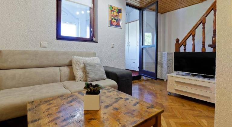 Apartment with 2 rooms for 4 persons — photo 2